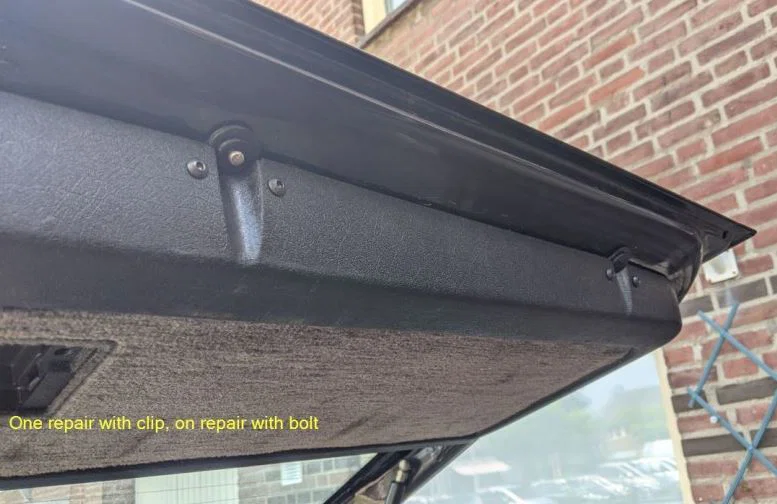 Kẹp sửa ngàm cửa hậu Volvo 940 - Image 1
