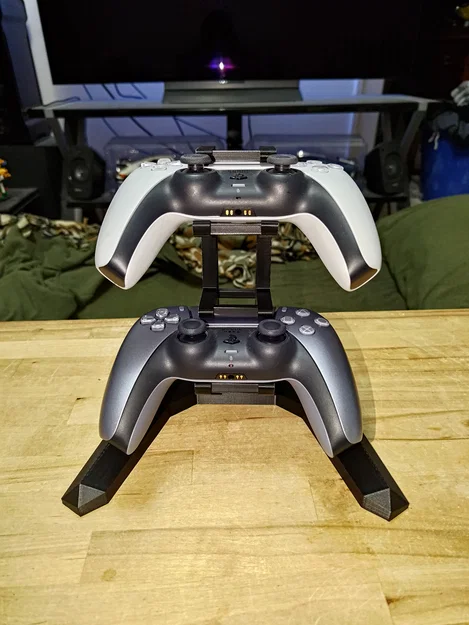Giá đỡ 2 tay cầm PS5 (Dual PS5 Controller Stand) - Image 1