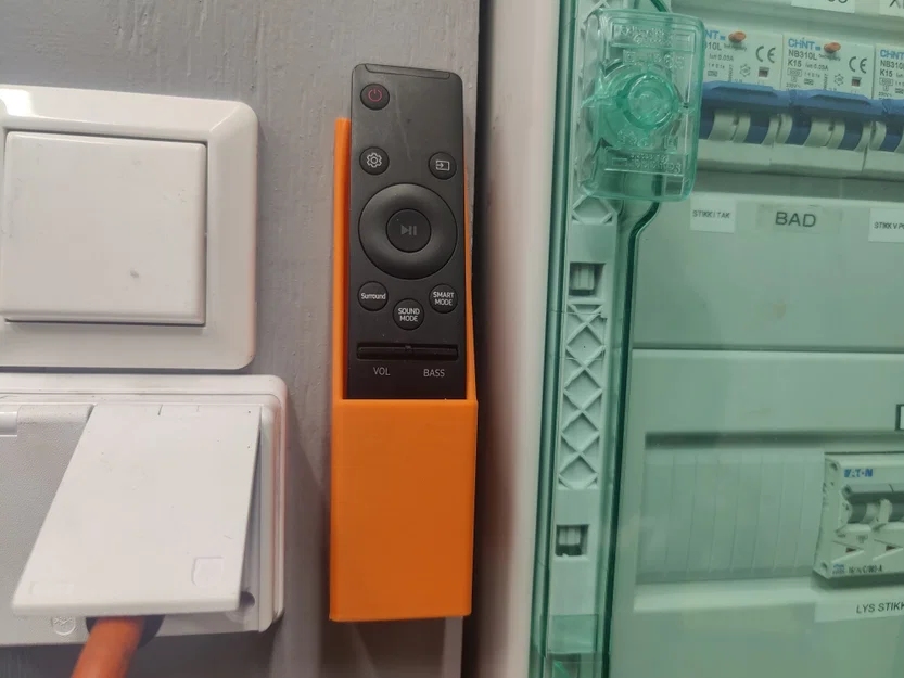 Giá treo tường cho remote Samsung (Samsung remote wall mount holder) - Image 1