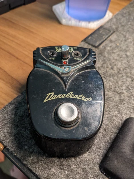 Núm vặn pedal distortion Danelectro Black Coffee (Metal) thay thế - Image 1