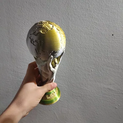 Mô hình cúp bóng đá World Cup FIFA trang trí 3D ấn tượng