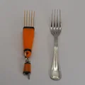 Ready Fork – Hộp đựng tăm biến hình thành nĩa móc khóa - Thumbnail 3
