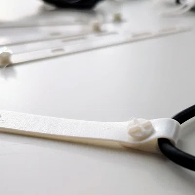 Dây rút cáp cho USB, HDMI, DP, UTP và dây nguồn (và hơn nữa...)