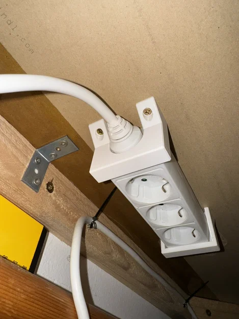 Ngàm treo (bracket) gắn powerstrip dễ in - Image 1