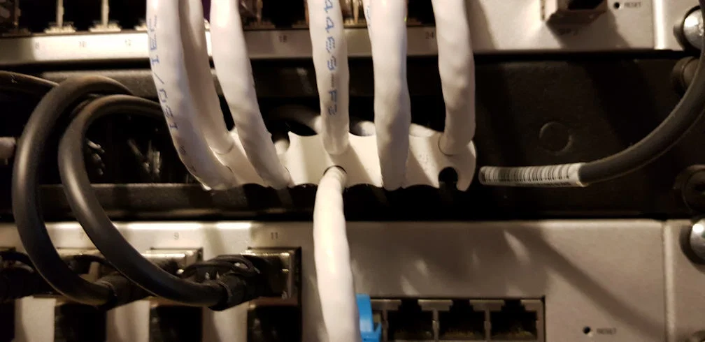 Unifi Switch - Spacer/Hướng Dẫn Dây Ethernet - Image 5