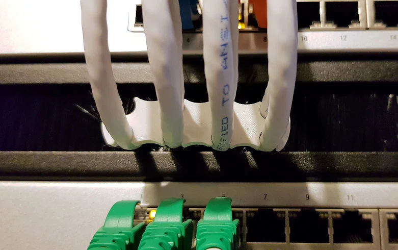 Unifi Switch - Spacer/Hướng Dẫn Dây Ethernet - Image 6