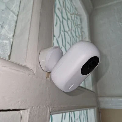 Đế chêm góc cho camera Unifi G3 Instant (Mounting Wedge)