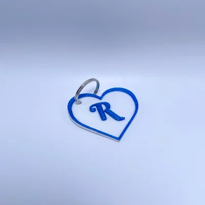 Móc khóa trái tim kèm chữ cái (Heart Keychain with Letter)