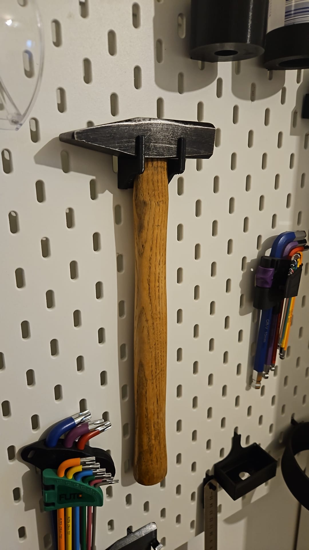 Móc treo búa chuyên dụng cho bảng IKEA Skadis - Image 2