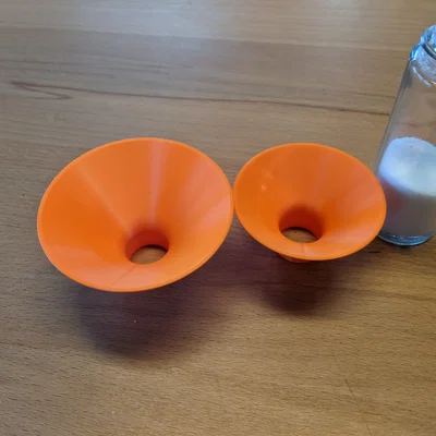Bộ phễu nhựa in 3D tiện lợi cho hũ gia vị nhà bếp