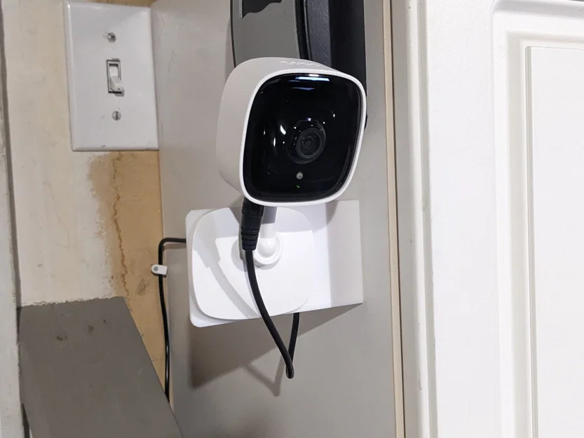 Gá treo tường góc vuông cho Tapo C100/C110 - Image 1