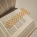 Mẫu kẹp sách họa tiết tổ ong (Honeycomb Bookmark) in 3D đẹp mắt - Thumbnail 2