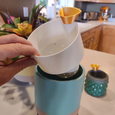 Insert chậu tự tưới có thể scale kèm funnel tùy chọn