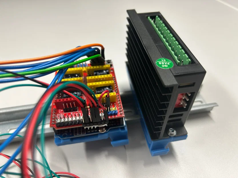 Ngàm gắn DIN Rail cho Arduino Uno / CNC Shield - Image 2