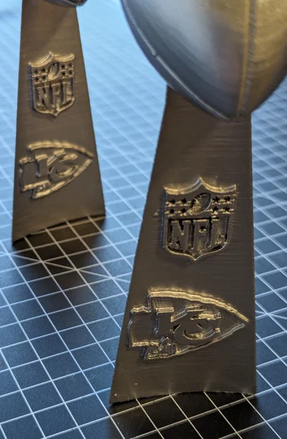 Cúp Lombardi Kansas City Chiefs Superbowl LVIII 2024 - Image 1