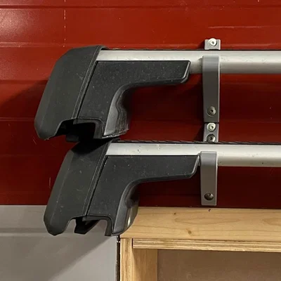 Giá treo thanh giá nóc (Roof rack holder) cho Volvo và Thule Wingbar