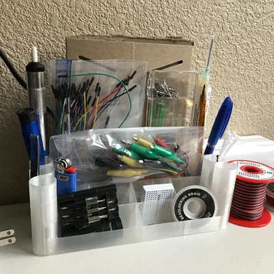 Khay sắp xếp bàn làm việc (Desktop Organizer)
