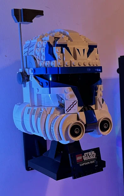Giá treo tường cho mô hình mũ LEGO Star Wars cực chất - Image 1