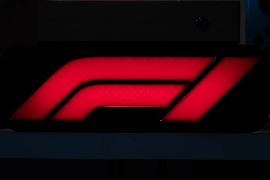 Bảng hiệu LED Formula 1 - Image 2