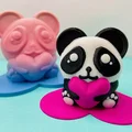 Mô hình gấu trúc Panda ôm trái tim 3D cực dễ thương - Thumbnail 1