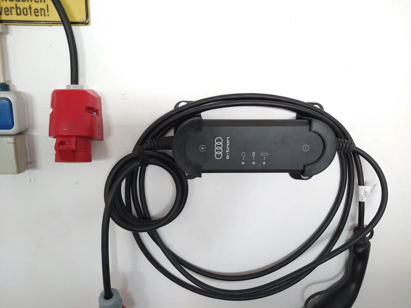 Giá treo Wallbox cho Audi A3 E-tron - Image 1