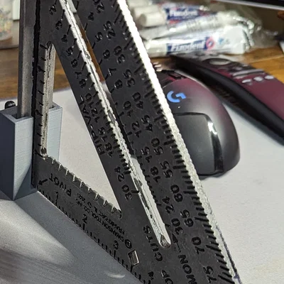 Giá treo thước vuông Swanson's Speed Square - Sy's Peglock