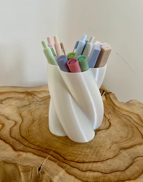 Ống cắm bút xoắn ốc (Twisted Marshmallow) - Trang trí bàn làm việc - Image 1