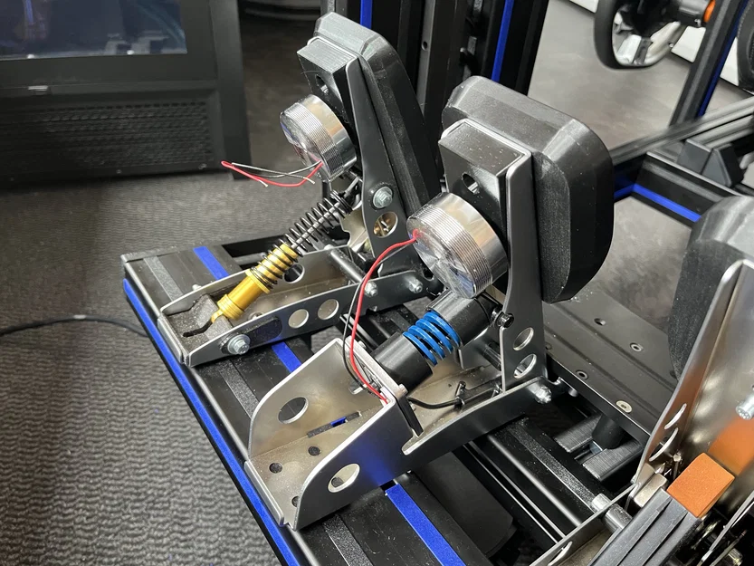 Fanatec CSL Pedale (Shaker Upgrade) – Giờ tương thích tất cả pedal plate - Image 1