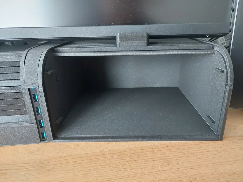 Kệ dưới màn hình có roller shutter và kệ (tích hợp USB hub) - Image 3
