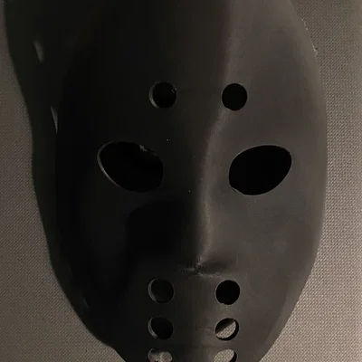 Mask khúc côn cầu Vultures của Kanye