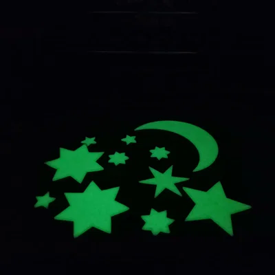Ngôi sao phát sáng trong bóng tối (Glow-in-the-dark stars)