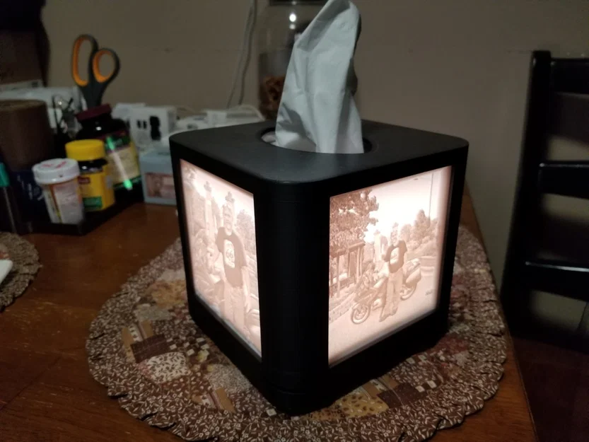 Nắp Hộp Khăn Giấy Lithophane kiêm Đèn Ngủ - Image 1