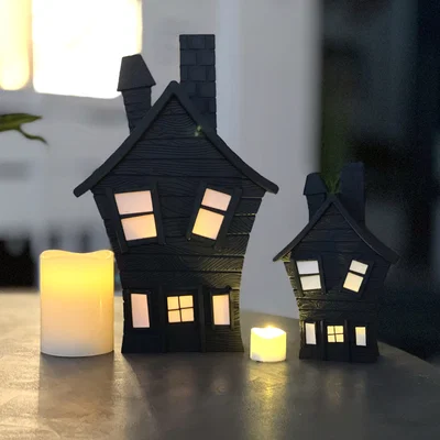 Ngôi Nhà Ma Ám XXL (Haunted House XXL)