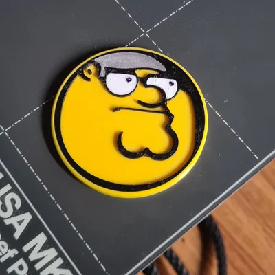 Mô hình huy hiệu Peter Griffin 3D độc đáo cho fan hâm mộ