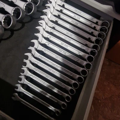 Khay sắp xếp cờ lê Wiesemann (Wiesemann wrench organizer)