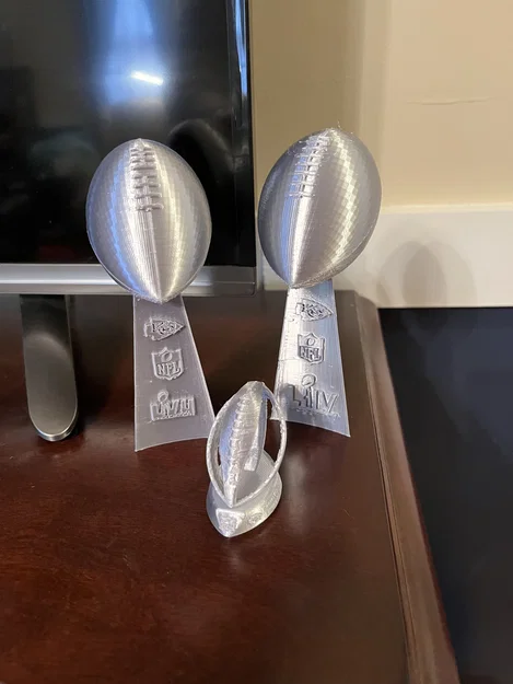 Cúp Lombardi của Chiefs (Chiefs Lombardi Trophys) - Image 1