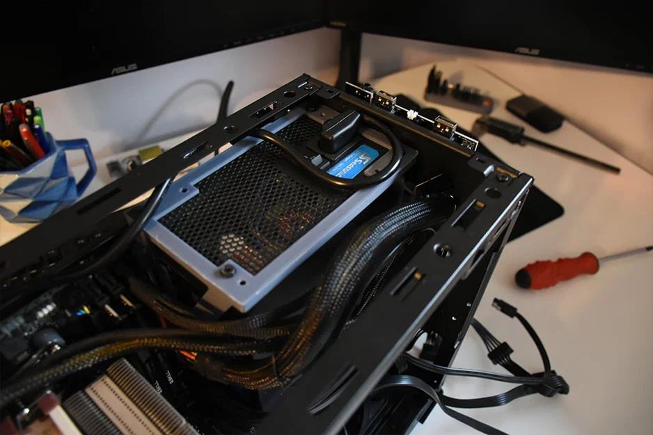 NR200 ATX PSU Side Mount – Ngàm gắn PSU ATX bên hông - Image 1