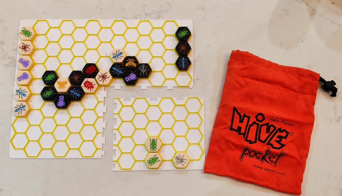 Bàn chơi Hive (Phiên bản Pocket Edition) - Image 1
