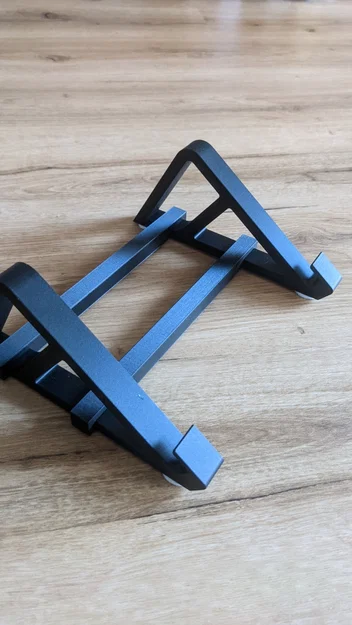 Giá đỡ Macbook Pro (Macbook Pro Stand) in được trên Prusa Mini - Image 1