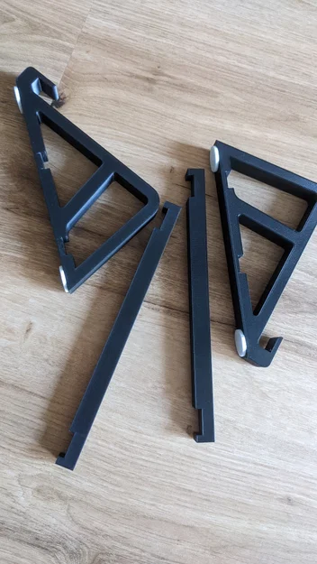 Giá đỡ Macbook Pro (Macbook Pro Stand) in được trên Prusa Mini - Image 2