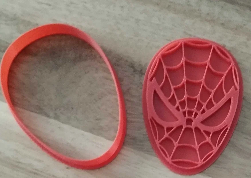Khuôn cắt bánh quy hình mặt nạ Spiderman in 3D độc đáo - Image 1