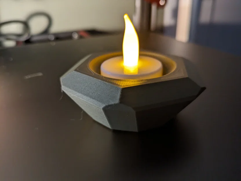 Chân đế nến trà (tea-light holder) hình học 3D độc đáo - Image 1