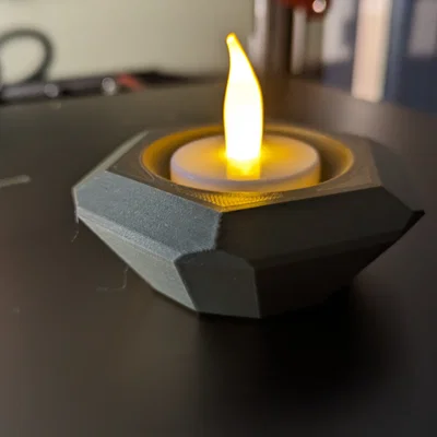 Chân đế nến trà (tea-light holder) hình học 3D độc đáo