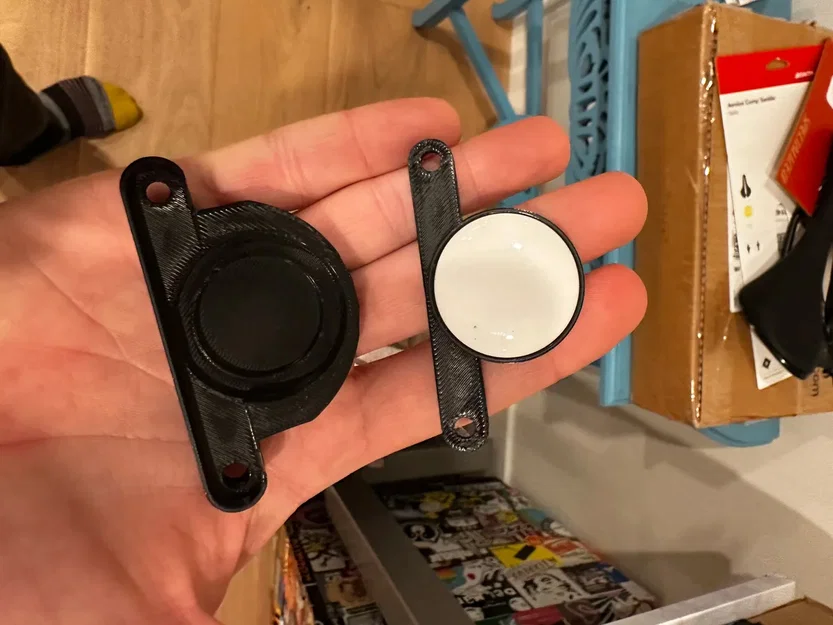 Giá đỡ Apple AirTag cho yên xe đạp Specialized SWAT - Image 1