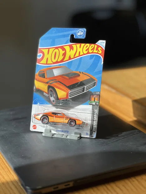 Giá đỡ trưng bày Hot Wheels vỉ (Carded Display Stand) siêu đẹp - Image 1