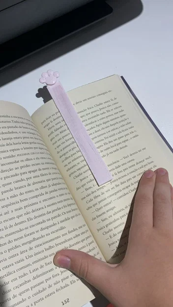 Kẹp sách hình chân mèo (Cat Paw Bookmark) dễ thương cho người yêu sách - Image 1