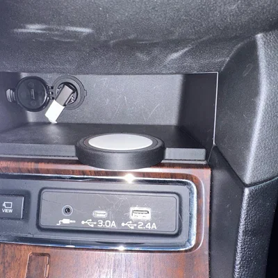 Bộ chuyển đổi khay sạc MagSafe cho Subaru Ascent 2023