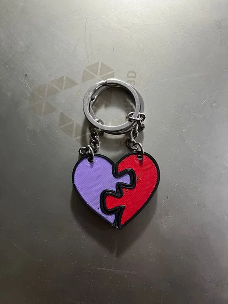 Móc khóa trái tim ghép đôi (Heart Keychain) dành cho cặp đôi - Image 1