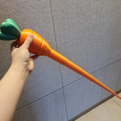 Mô Hình Kiếm Cà Rốt Thu Gọn (Collapsing Carrot Sword) Độc Đáo