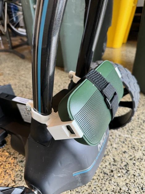 Giá đỡ loa Bose Soundlink Flex (tương thích xe đẩy golf MGI Navigator Ai) - Image 10